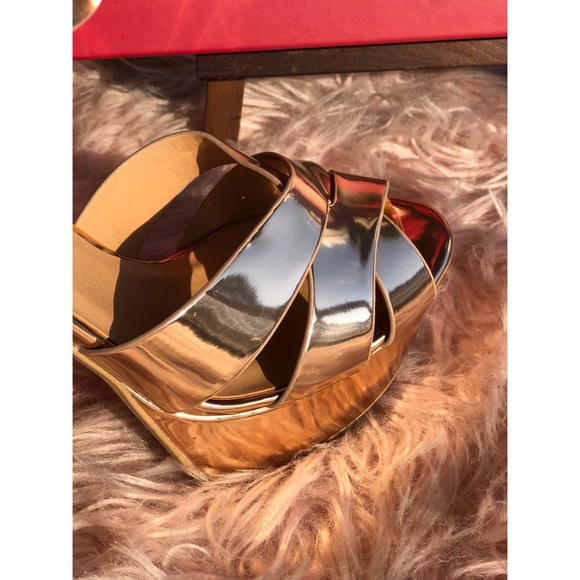 Sedona Rose Gold x Delicious 😋 ✨✨ - Picture 2 of 3